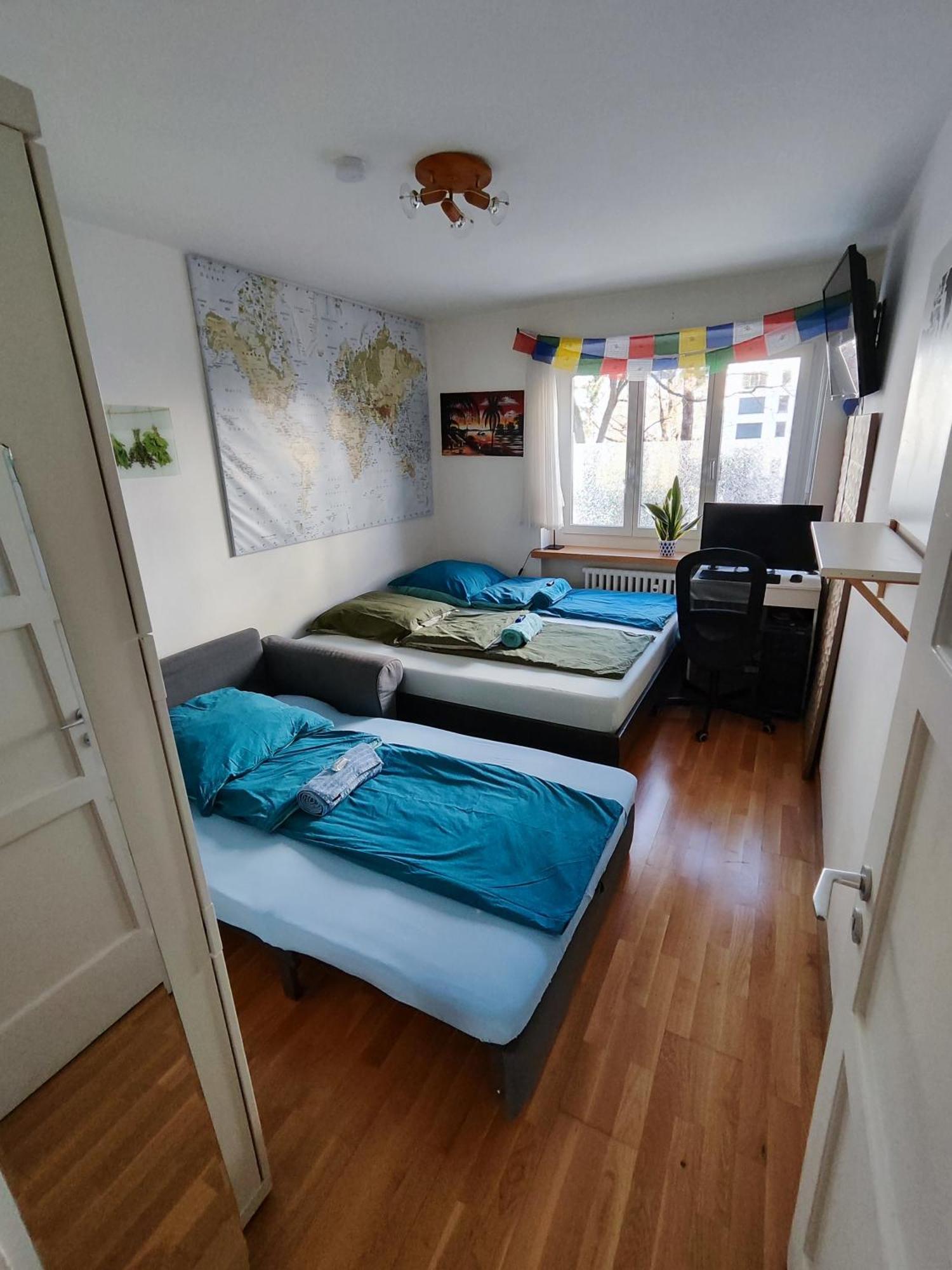 Cozy With Balcony Appartement